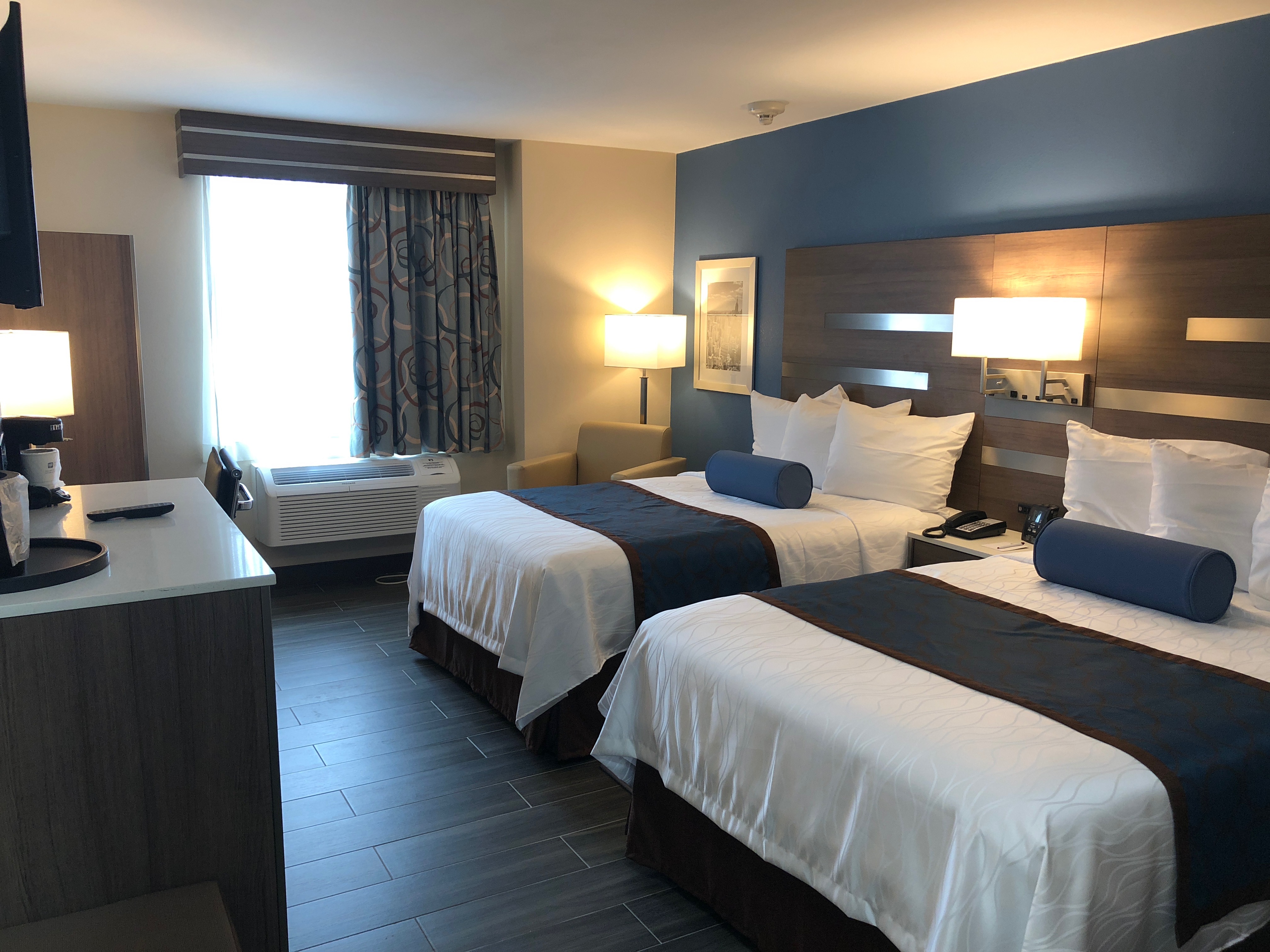 Best Western Plus Stadium Inn 