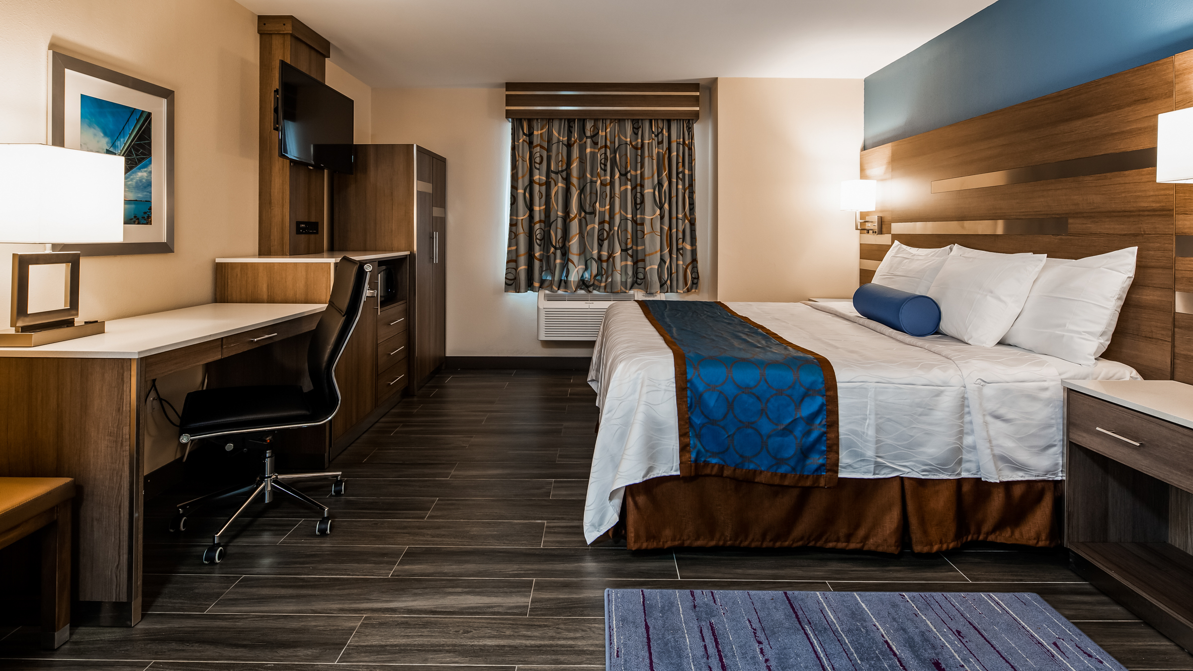 Best Western Plus Stadium Inn 